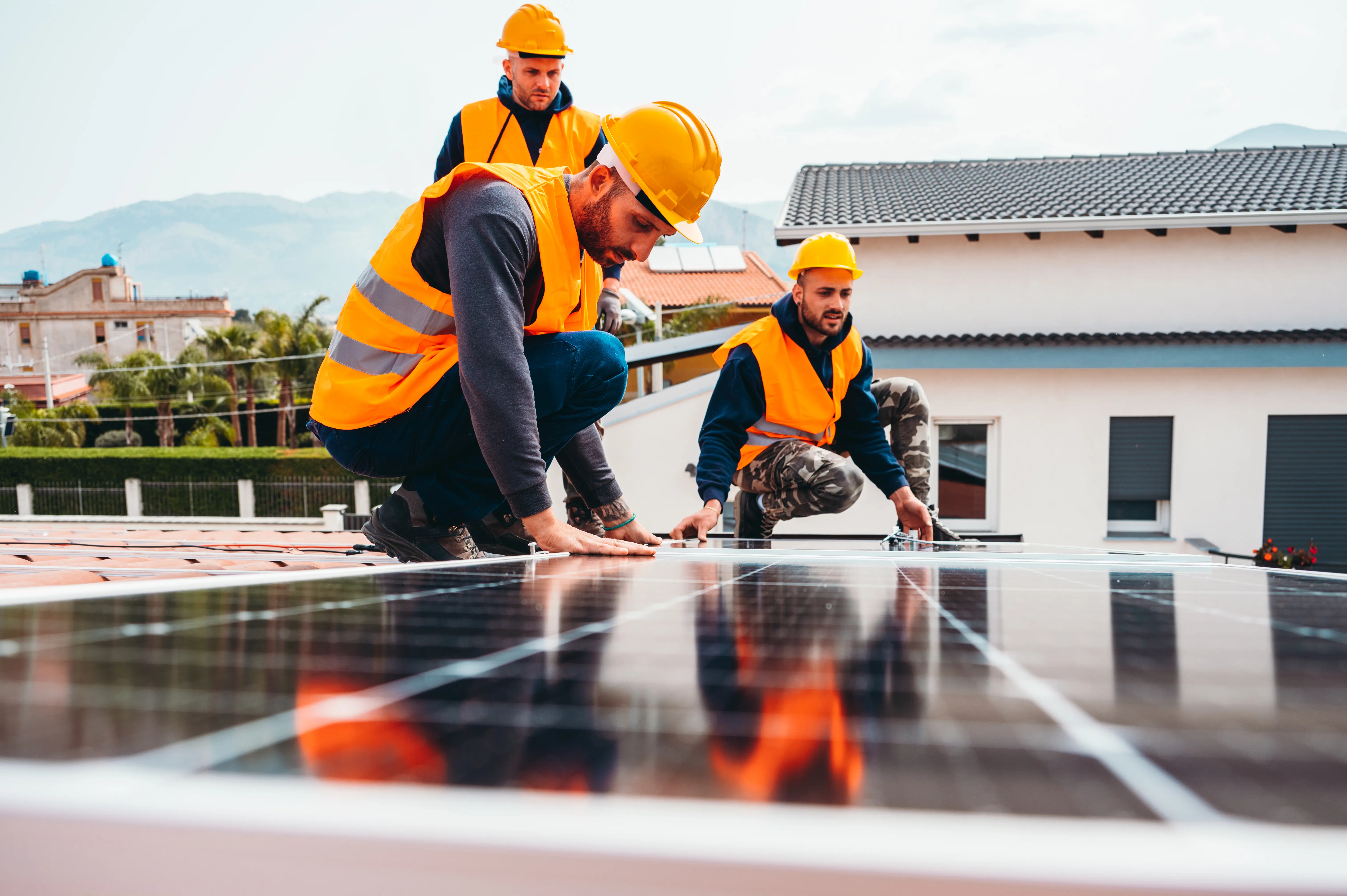 Solar-Panel-Installation--Solar-Panel-Installation-2654207-image